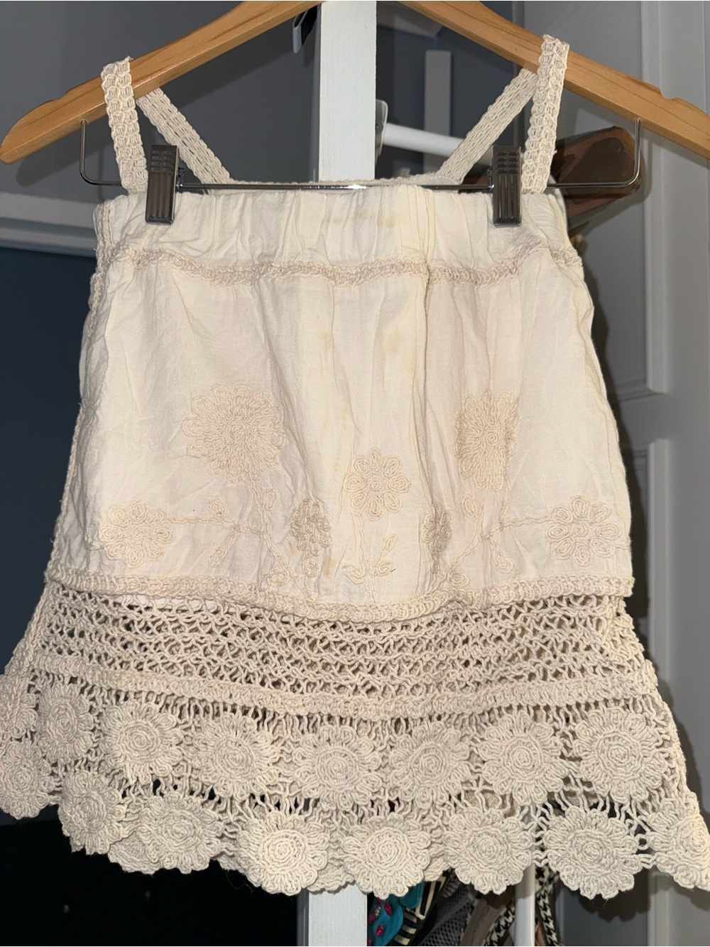 Ara Cream Crochet-Trim Camisole Top